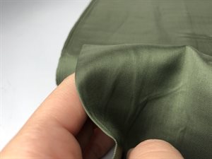 Acetat foer - skøn og mørk armygrøn
